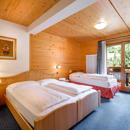 Hotel Salvan Campitello di Fassa